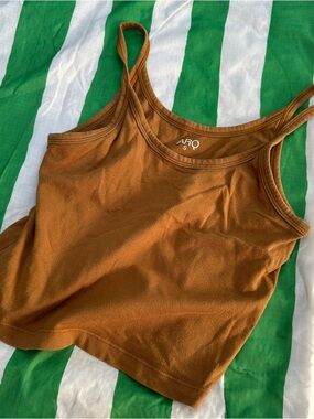 ARQ cropped tank size small burnt ochre brown